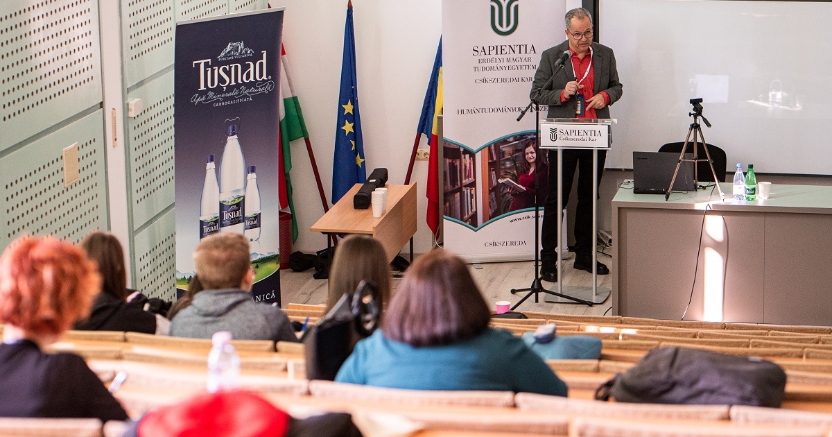 Nemzetközi bölcsészkonferenciát tartottak Csíkszeredában